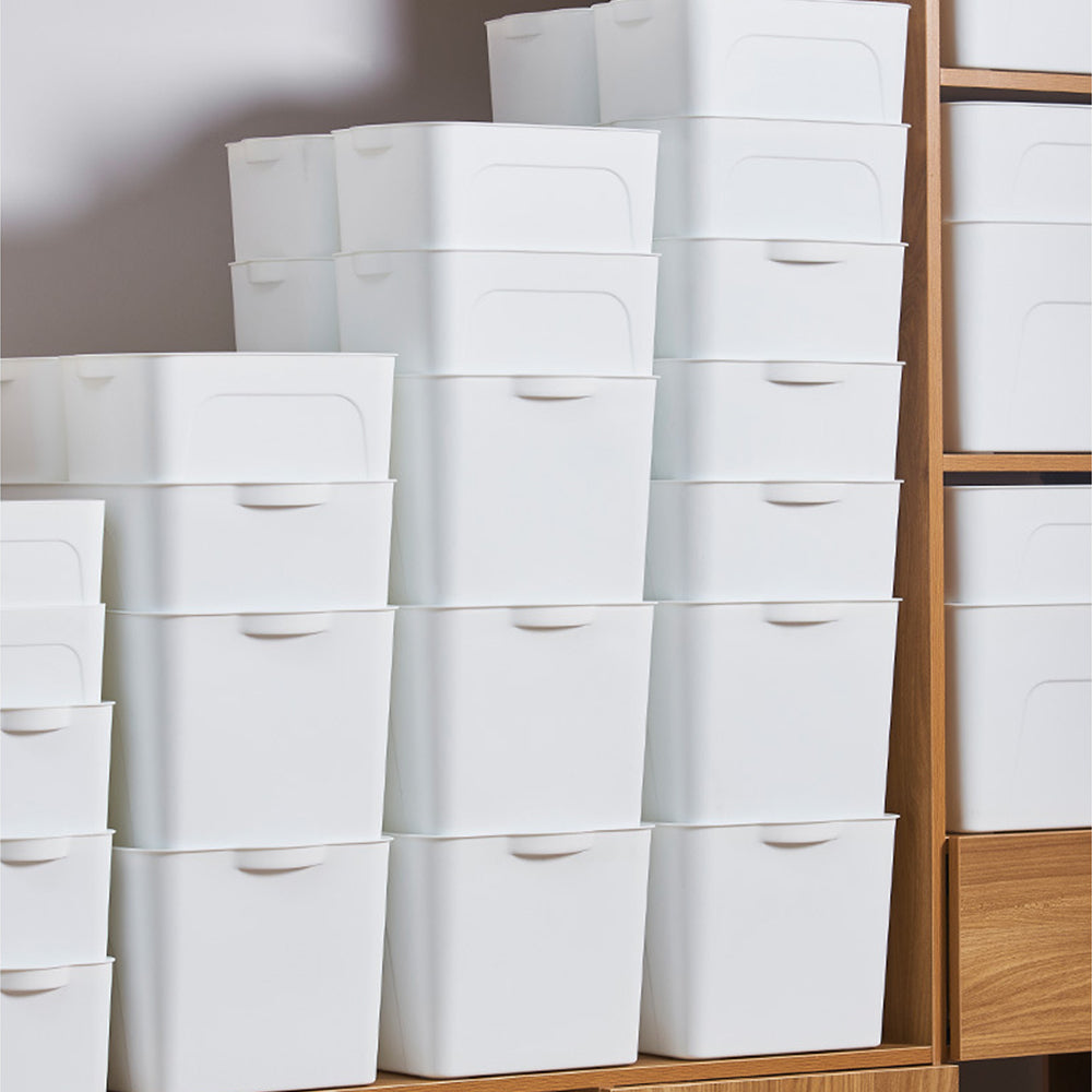 [Morilins Home] White Japanese-Style Clean & Modern Design Stackable White Lidded Plastic Storage Box